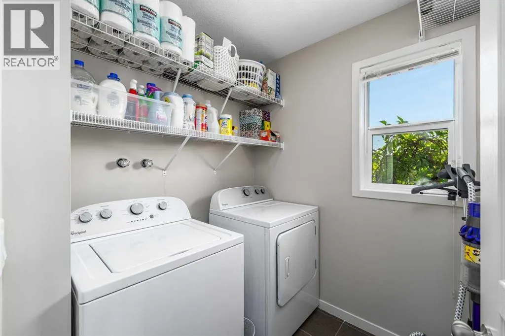 158 Mahogany Grove SE