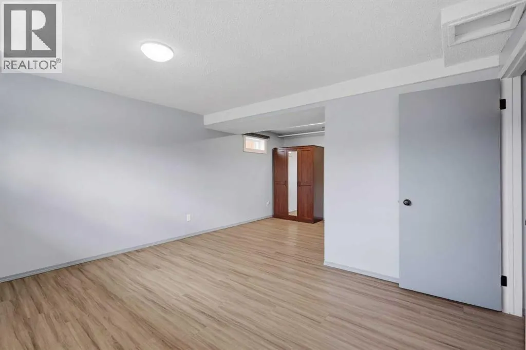 21 Parkland Drive