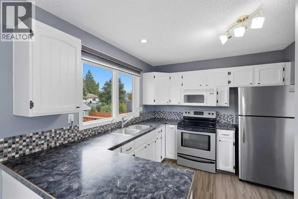21 Parkland Drive