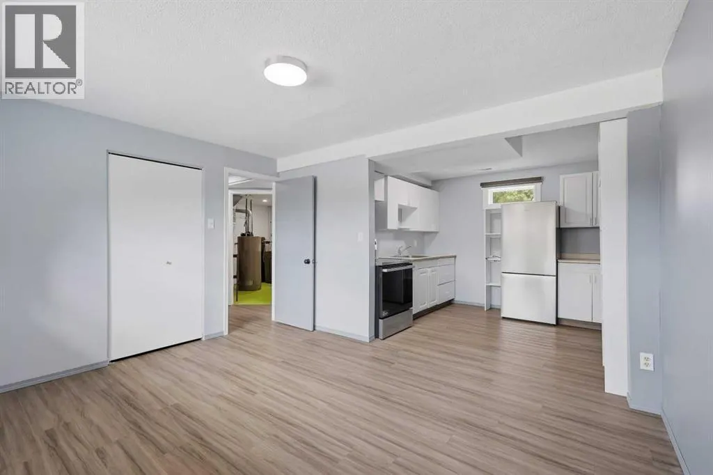 21 Parkland Drive