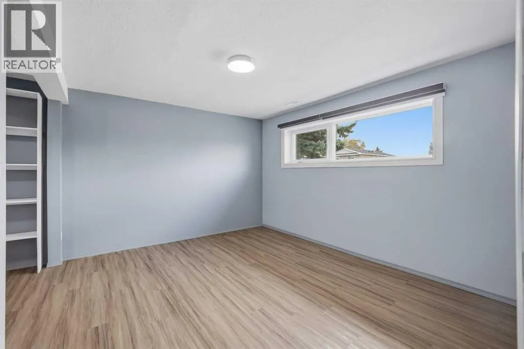21 Parkland Drive