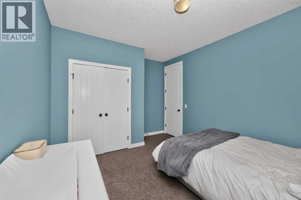 244 Mahogany Bay SE