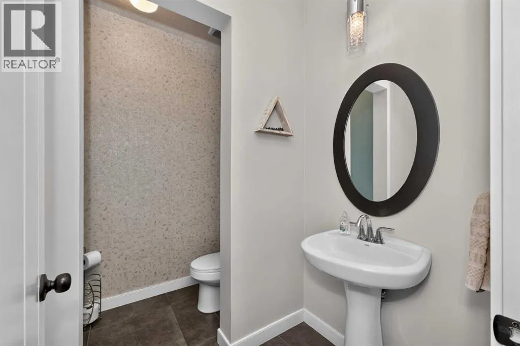 244 Mahogany Bay SE