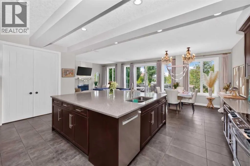 244 Mahogany Bay SE