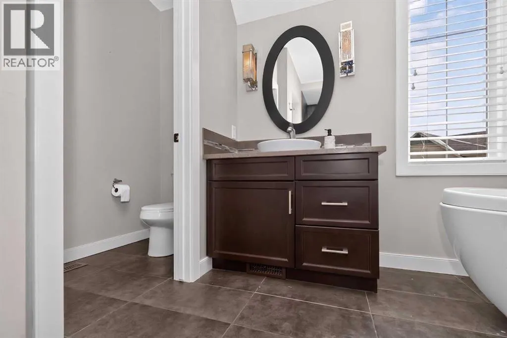 244 Mahogany Bay SE