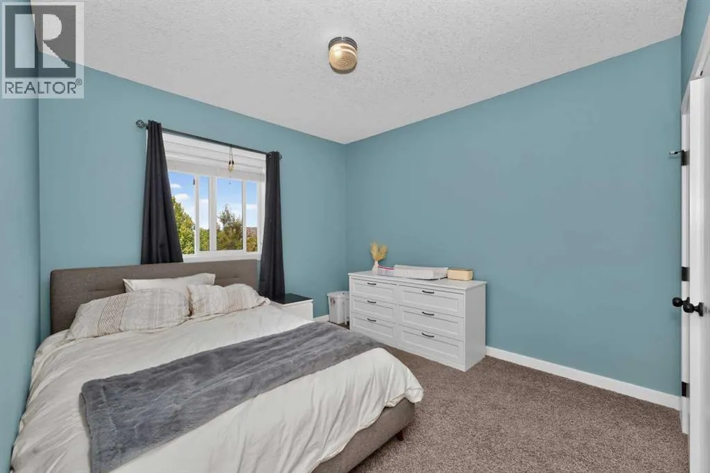 244 Mahogany Bay SE
