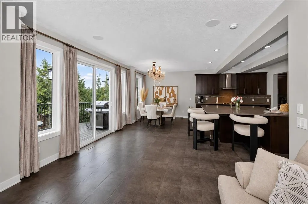 244 Mahogany Bay SE