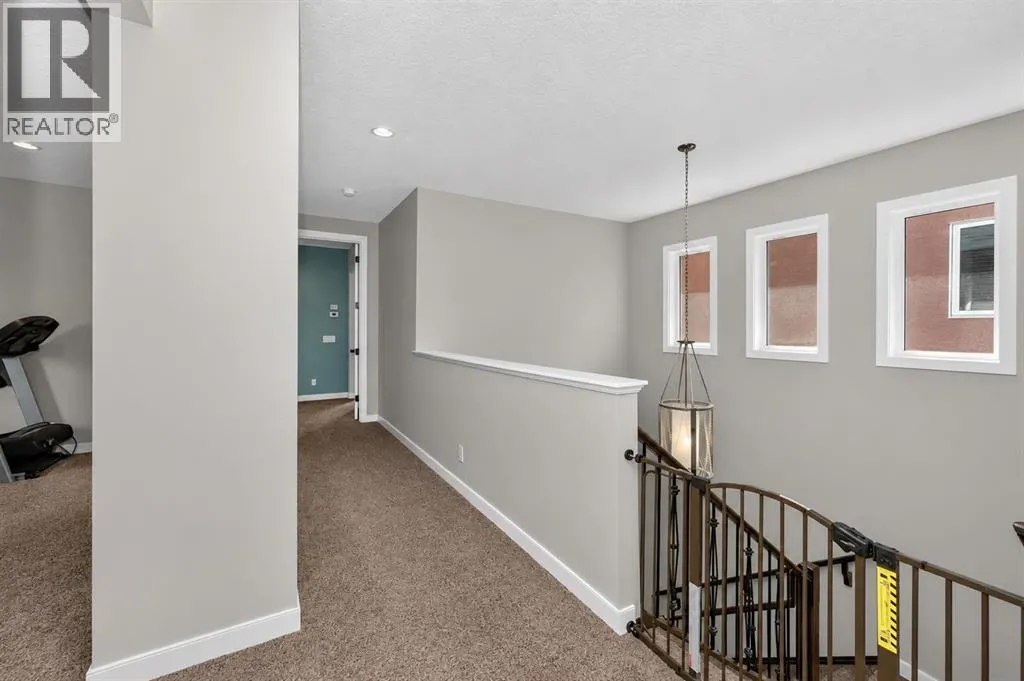 244 Mahogany Bay SE