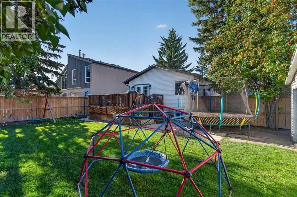 907 Ranchview Crescent NW