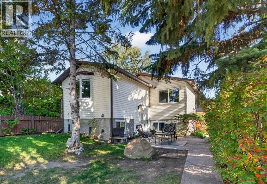 907 Ranchview Crescent NW