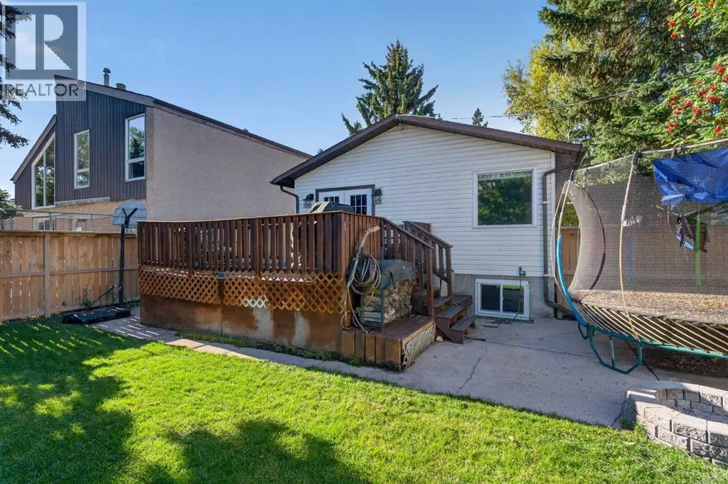 907 Ranchview Crescent NW