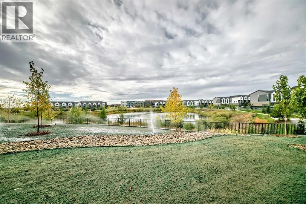 105, 20295 Seton Way SE