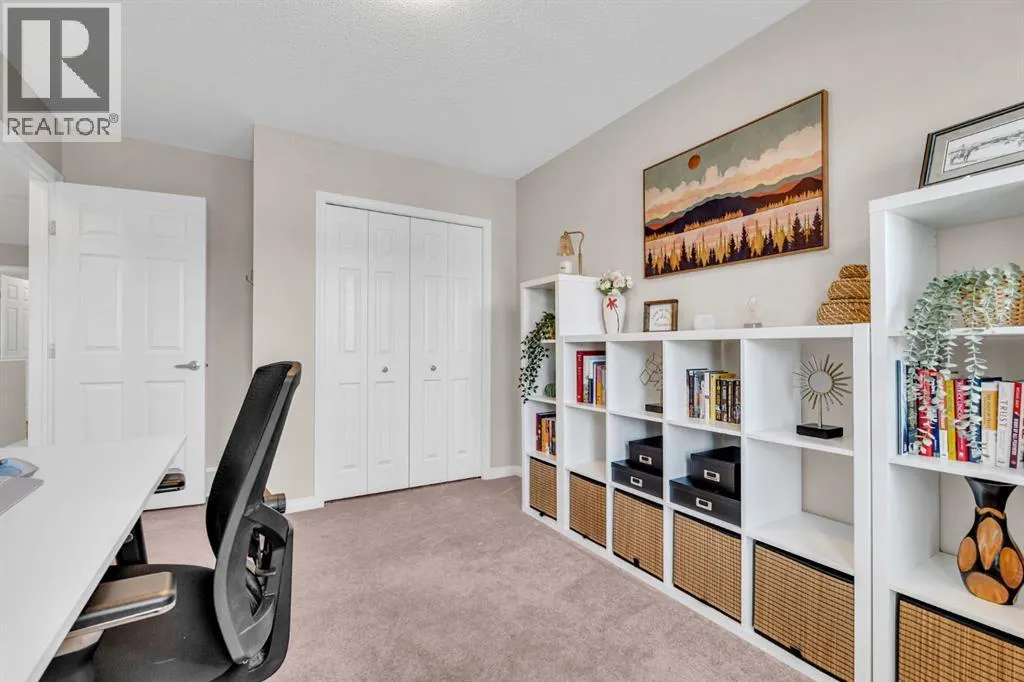 21 Mount Rae Heights