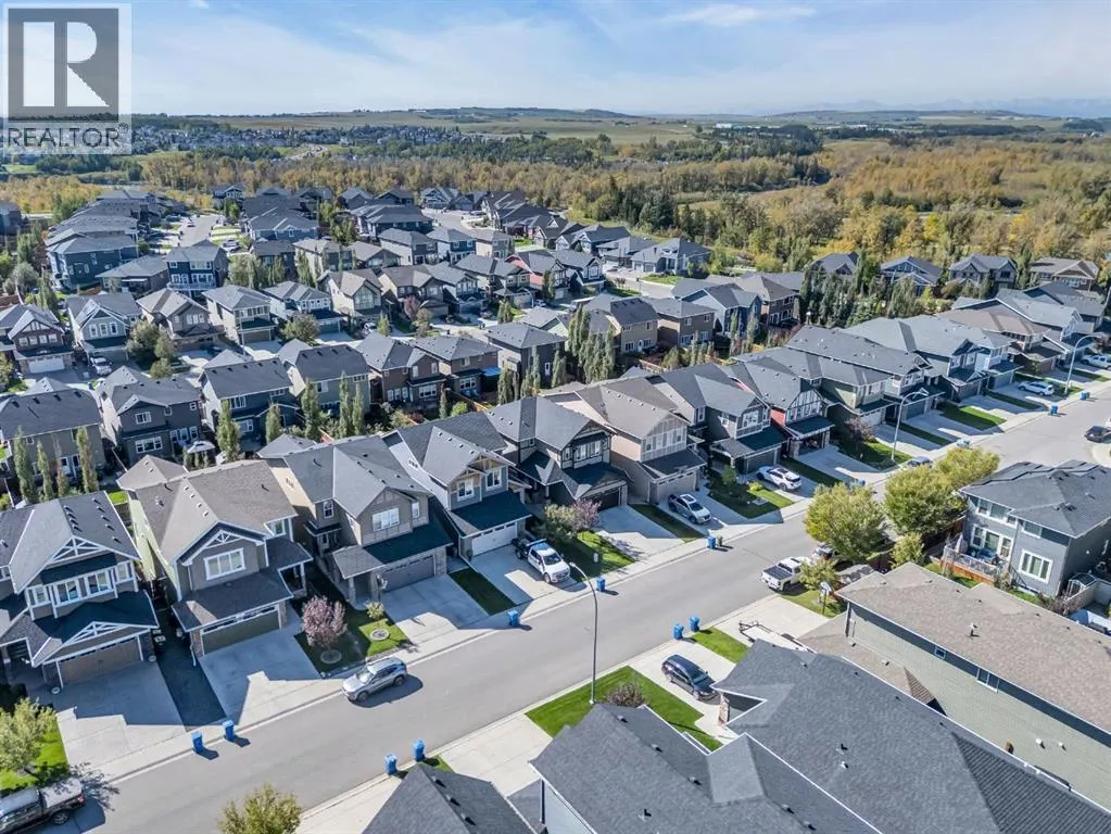 21 Mount Rae Heights
