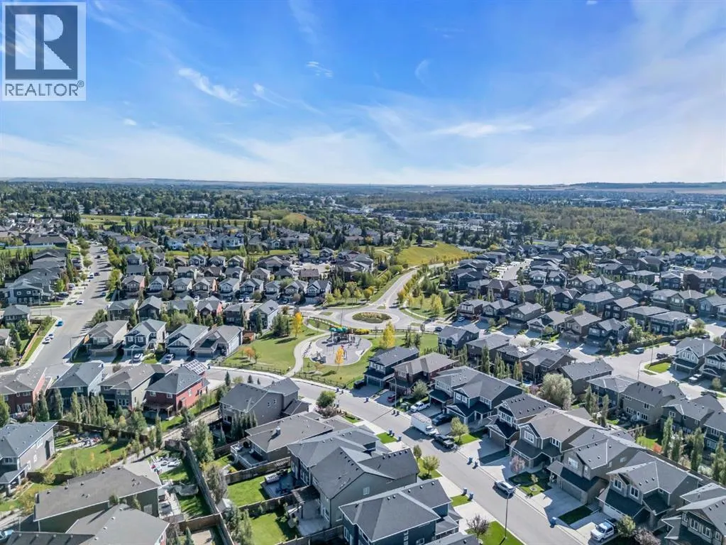21 Mount Rae Heights