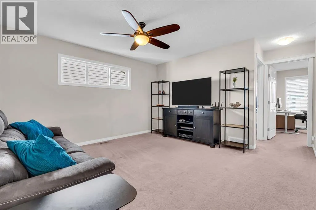 21 Mount Rae Heights