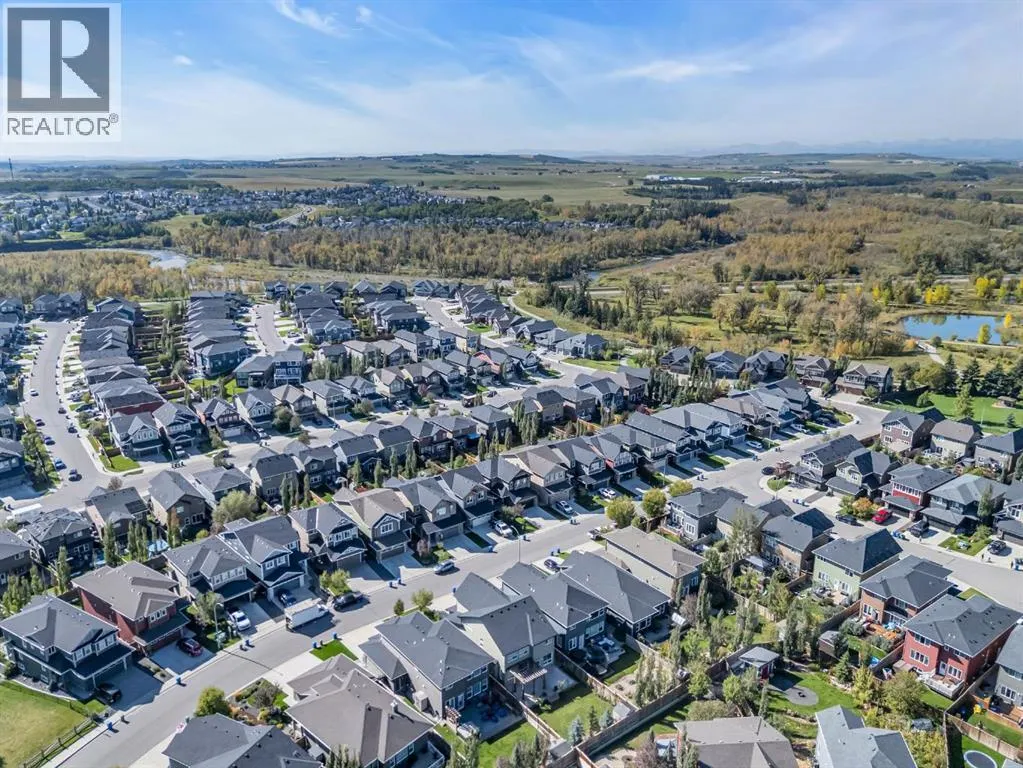 21 Mount Rae Heights