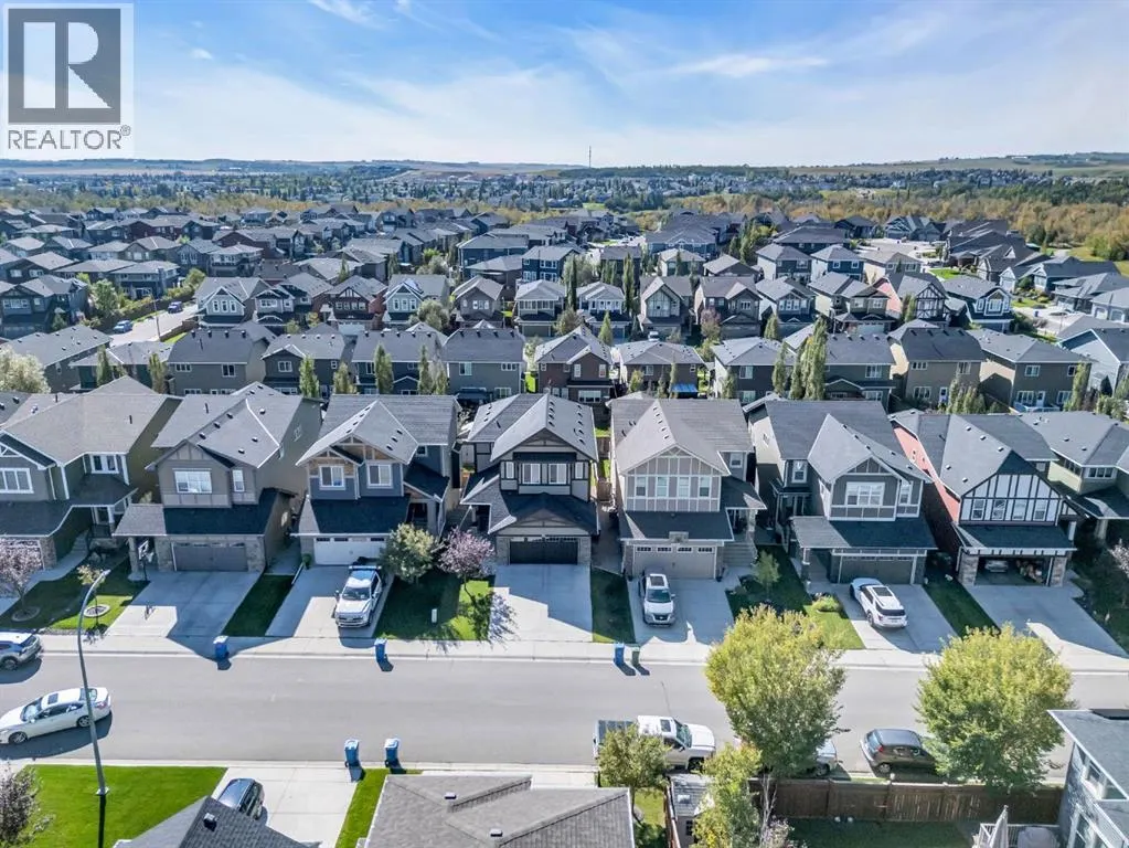 21 Mount Rae Heights