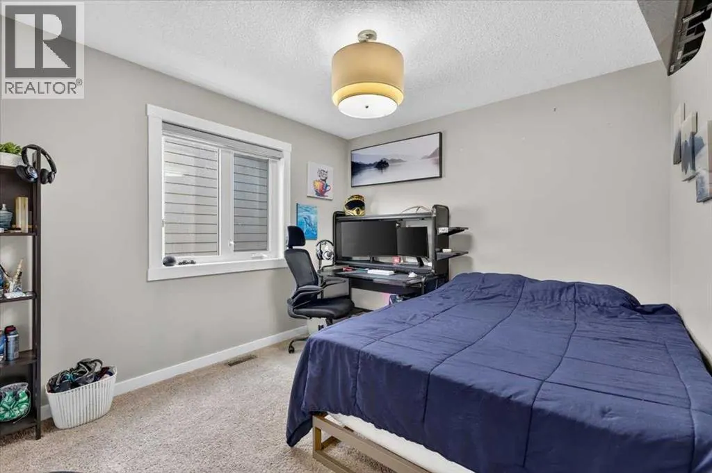 90 Cranbrook Crescent SE