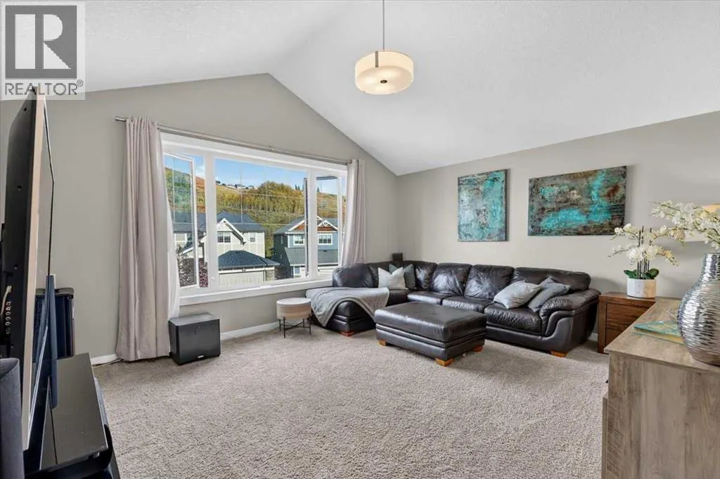90 Cranbrook Crescent SE