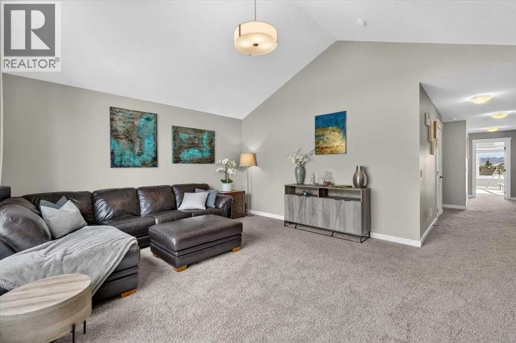 90 Cranbrook Crescent SE