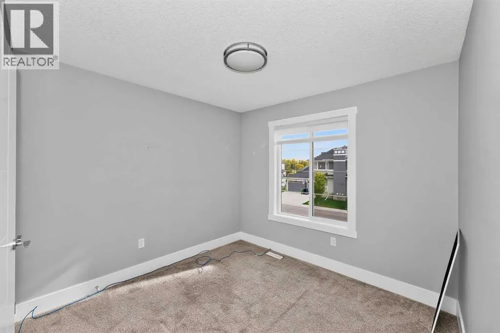 170 Kinniburgh Crescent