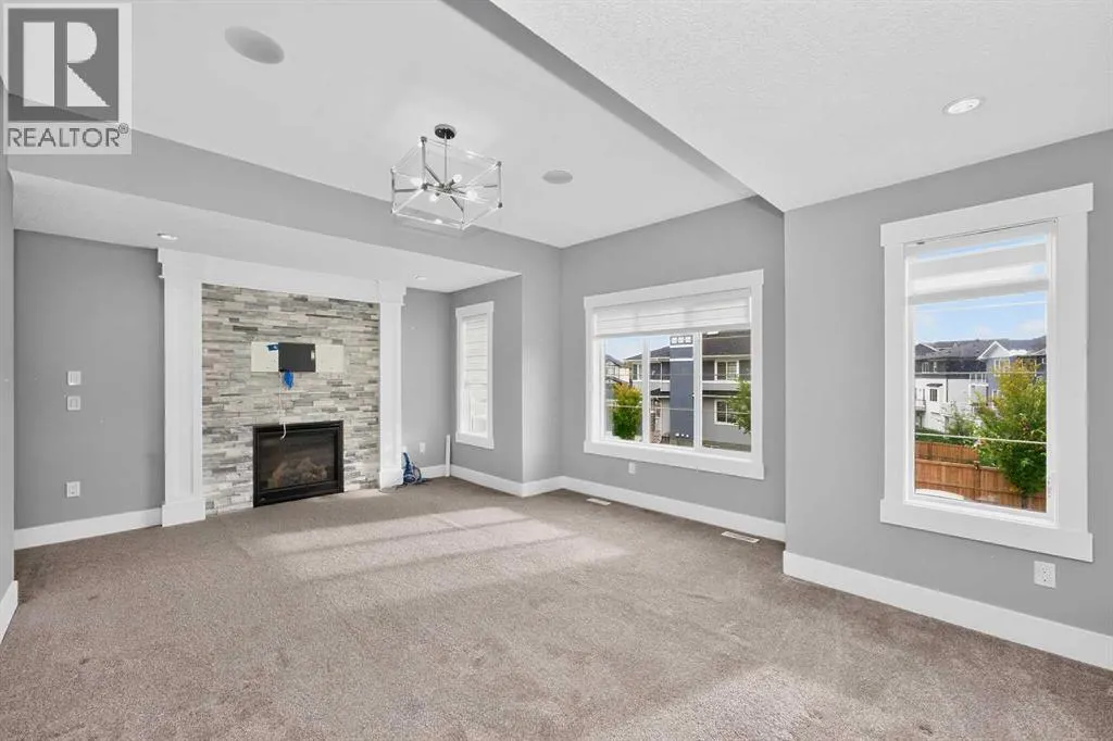 170 Kinniburgh Crescent