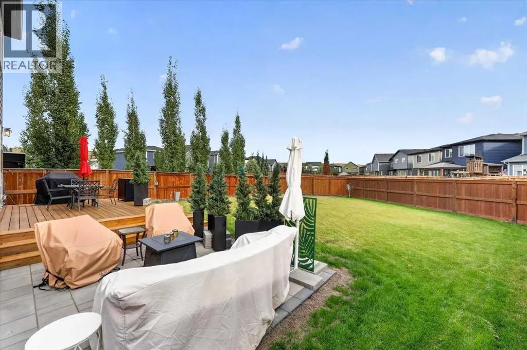 32 Cranbrook Bay SE