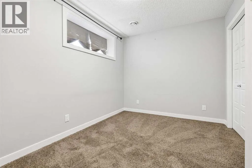 29 Redstone Common NE