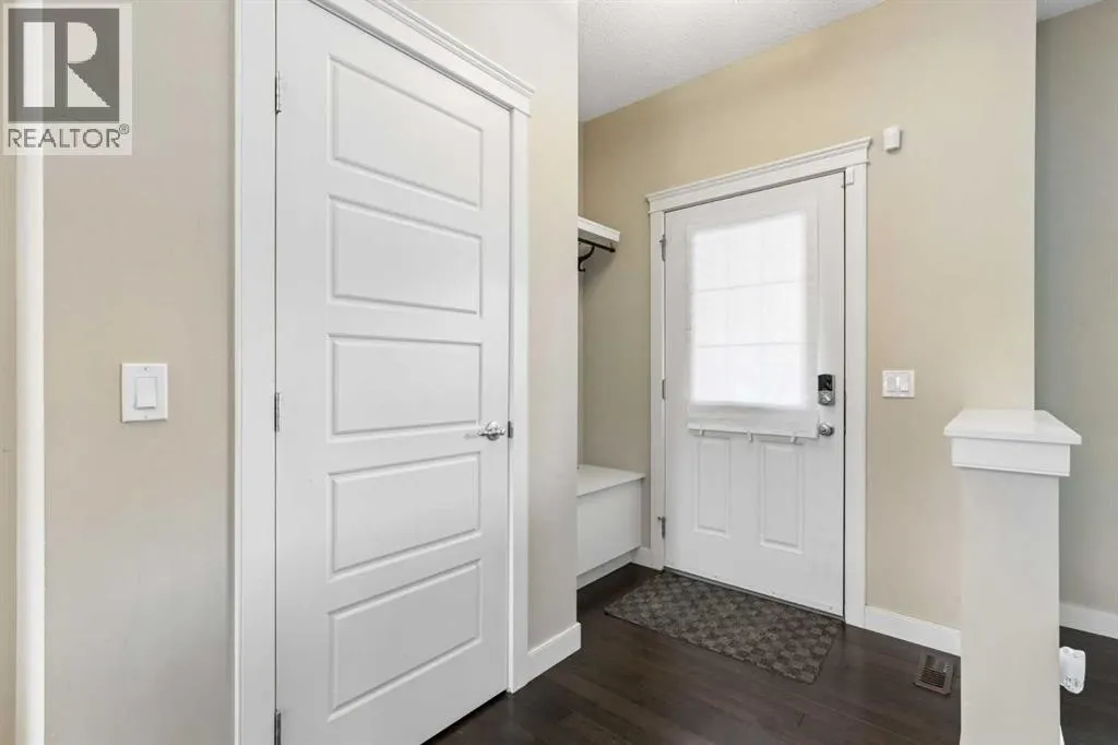 29 Redstone Common NE