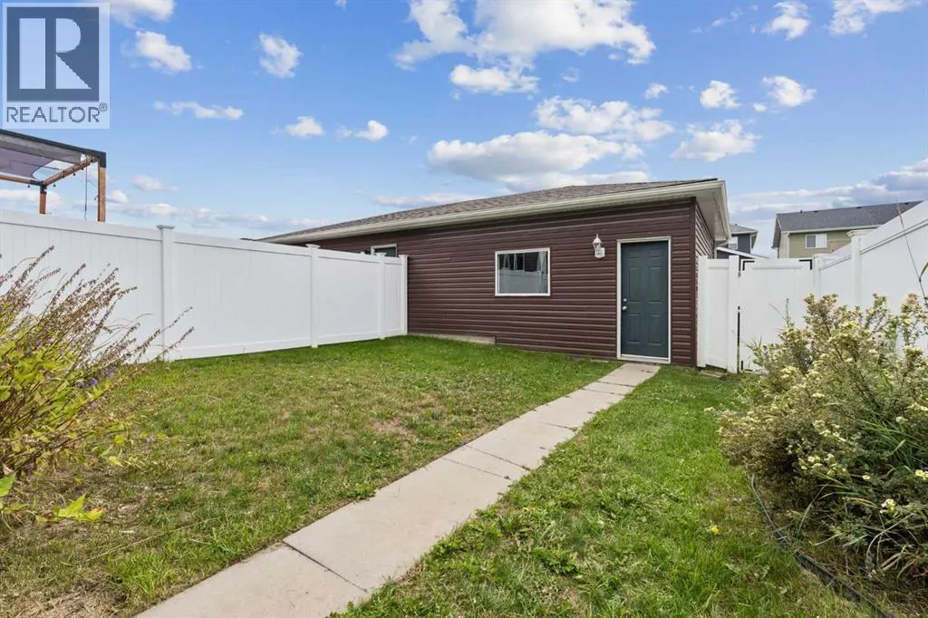 29 Redstone Common NE