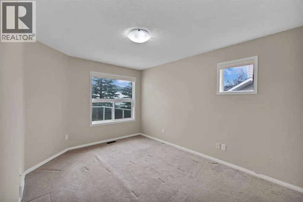 104 Catalina Circle NE
