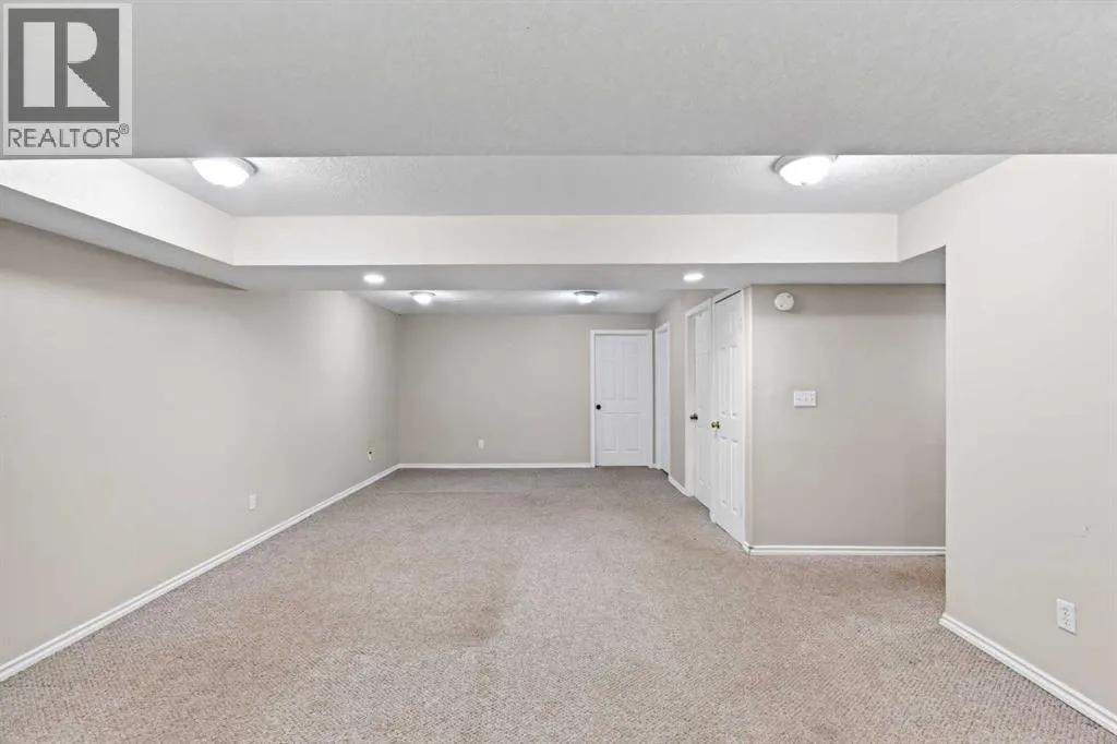 104 Catalina Circle NE