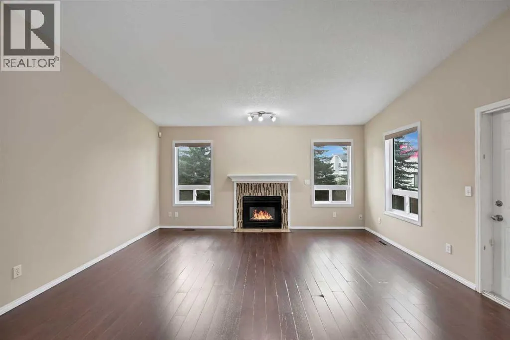 104 Catalina Circle NE