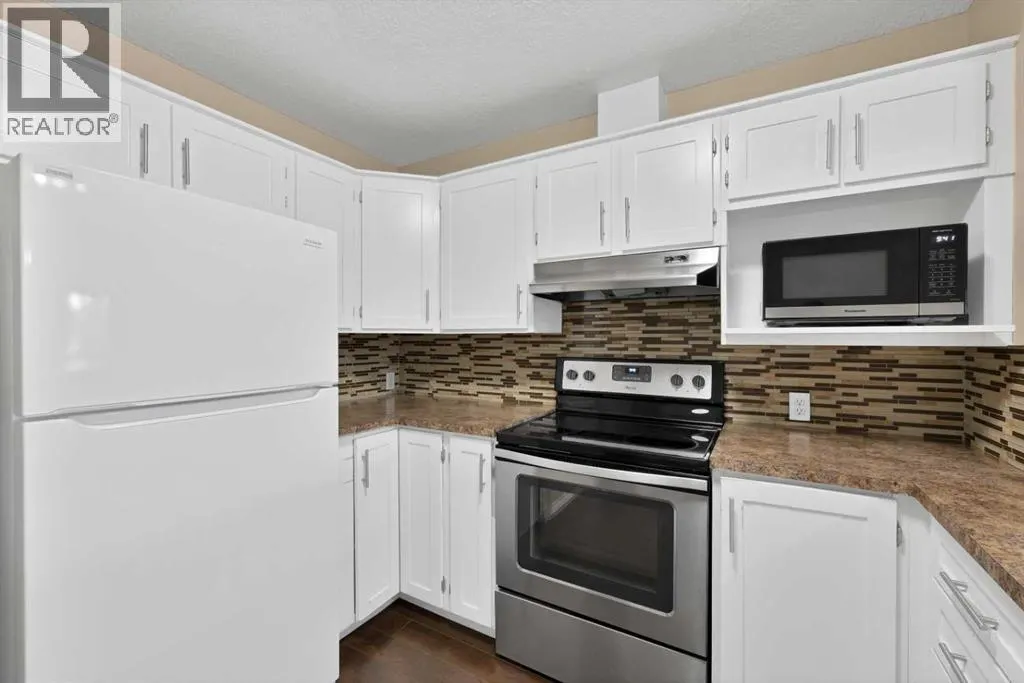 104 Catalina Circle NE