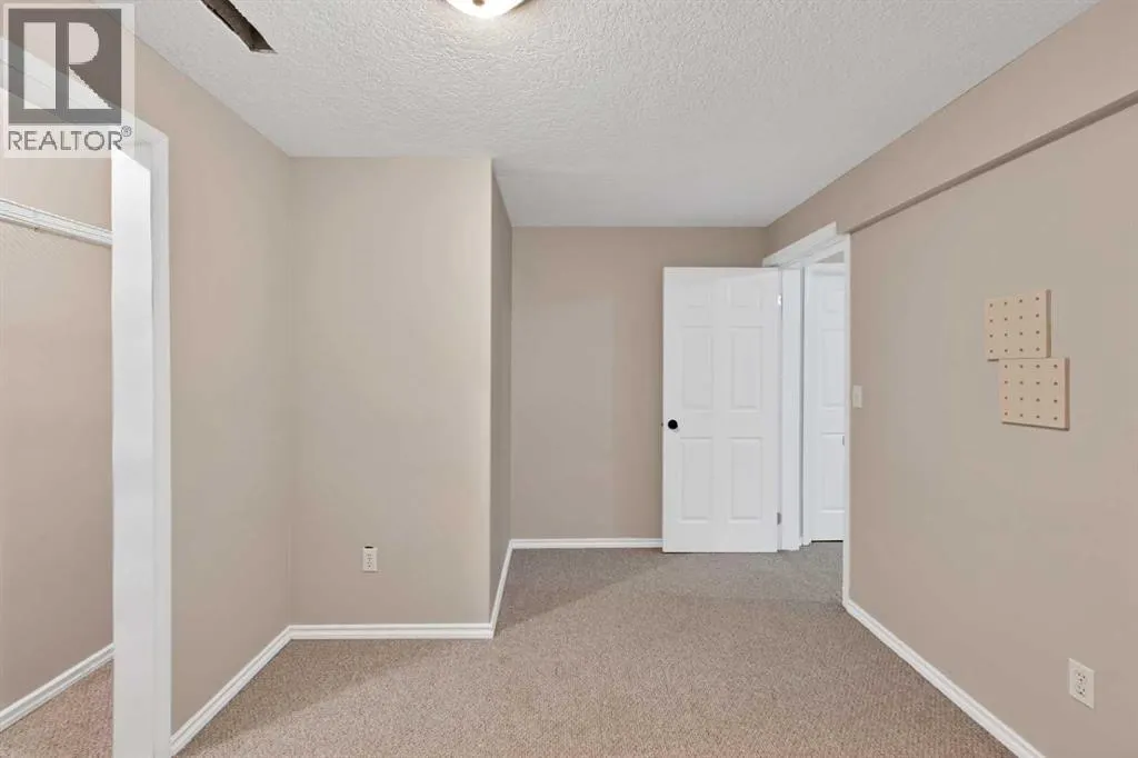 104 Catalina Circle NE
