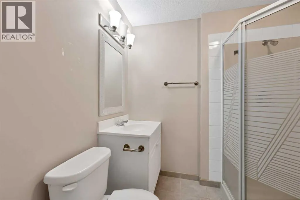 104 Catalina Circle NE