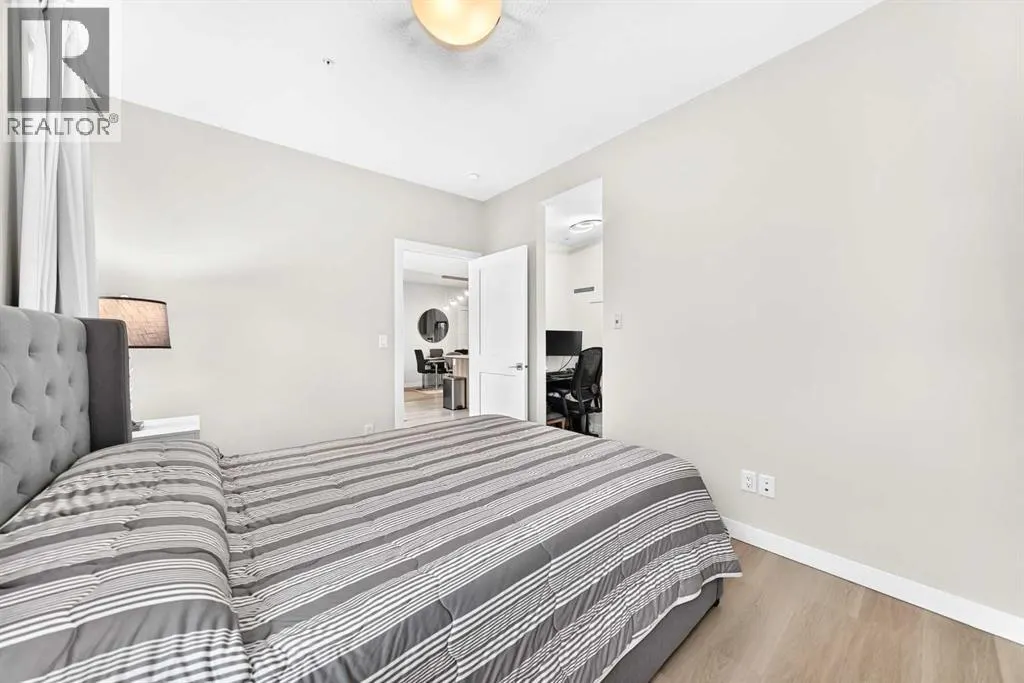 3205, 200 Seton Circle SE