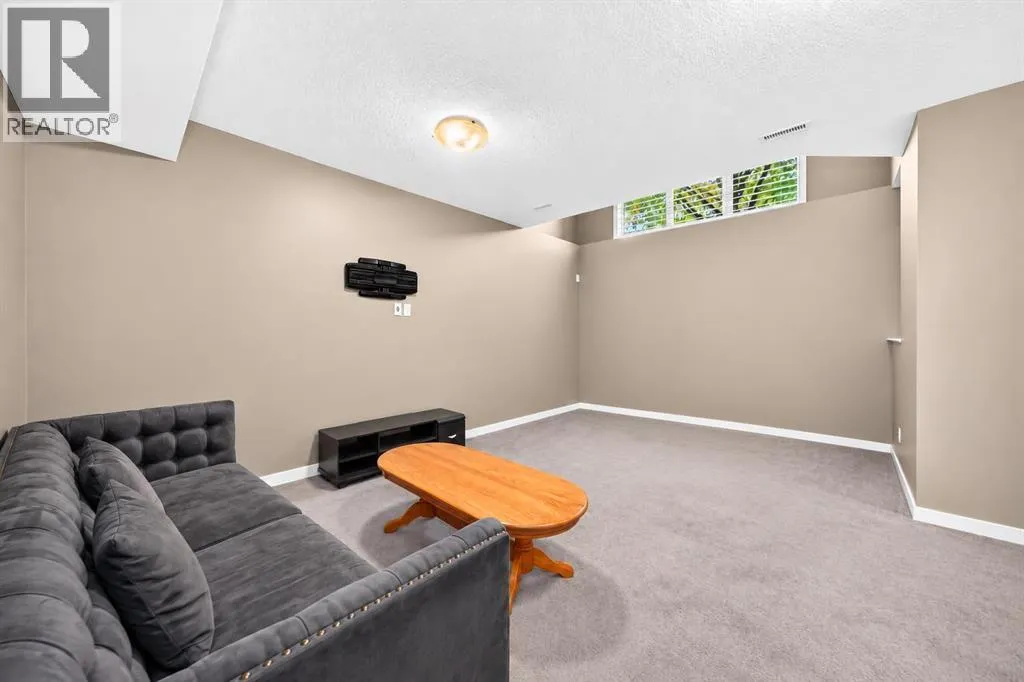 1046 New Brighton Park SE