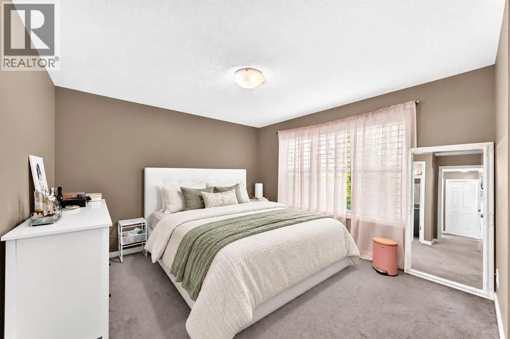 1046 New Brighton Park SE
