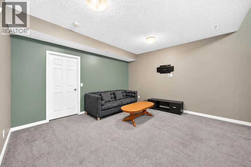 1046 New Brighton Park SE