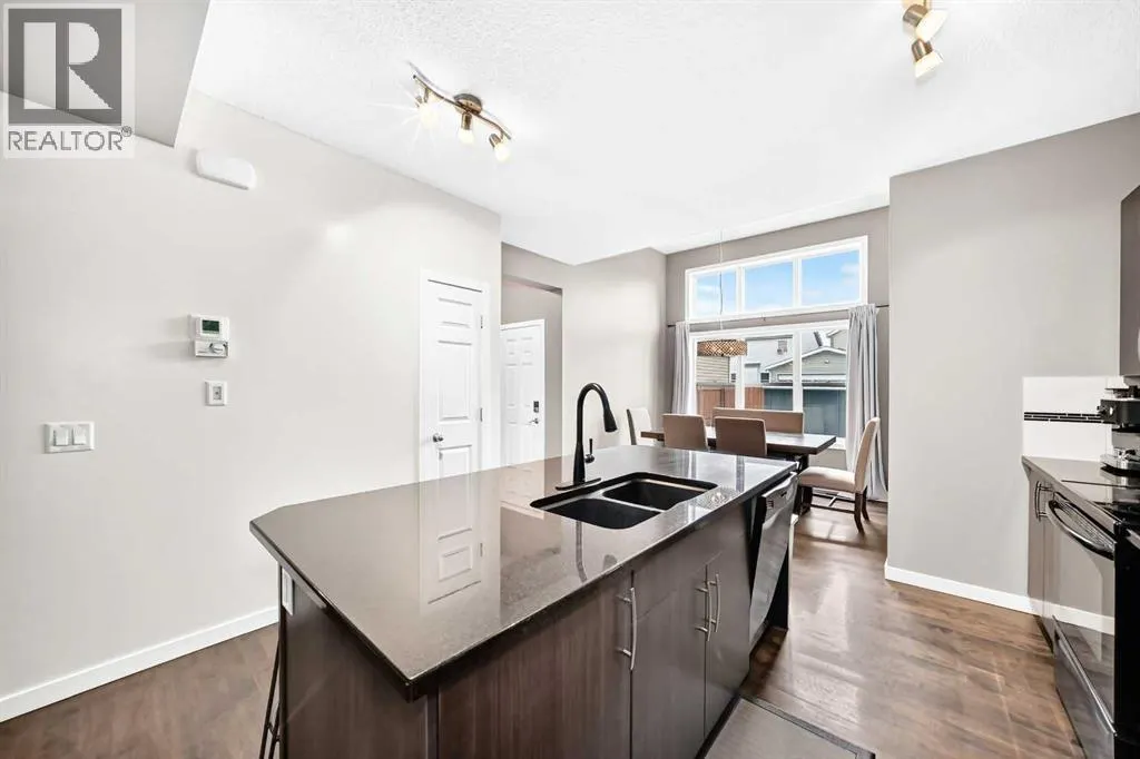 1046 New Brighton Park SE
