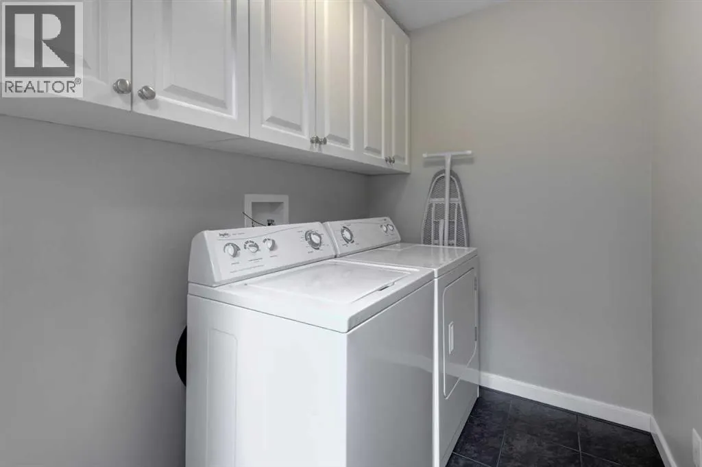 300 New Brighton Landing SE
