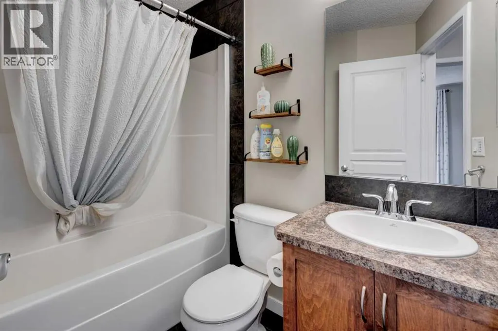 300 New Brighton Landing SE