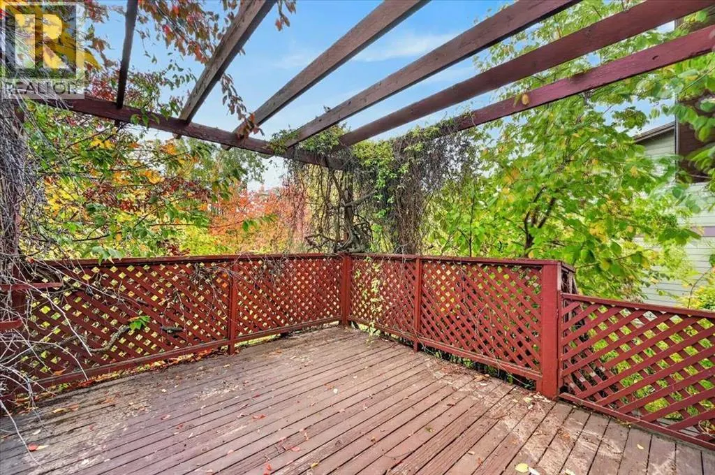 120 Hawkwood Boulevard