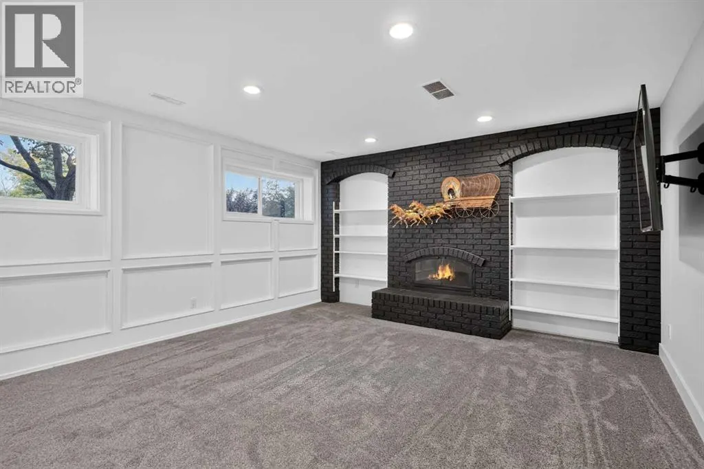 169 Silver Mead Crescent NW