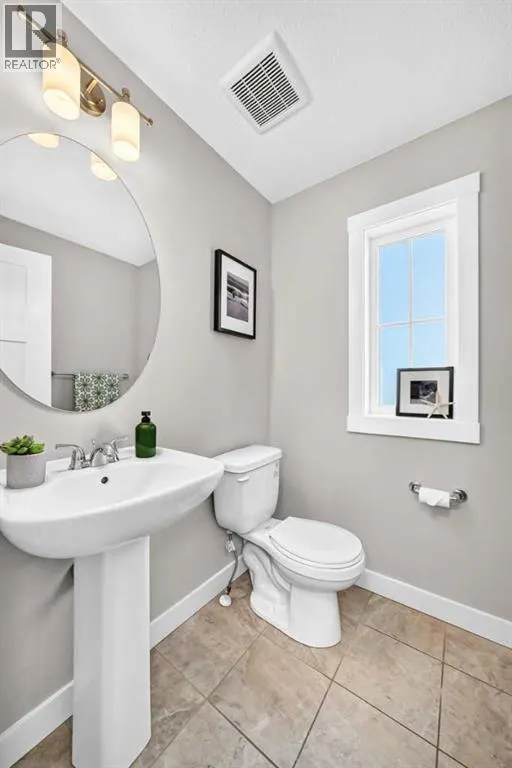 84 Seton Terrace SE