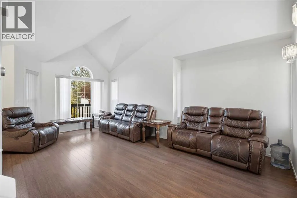 132 San Diego Green NE
