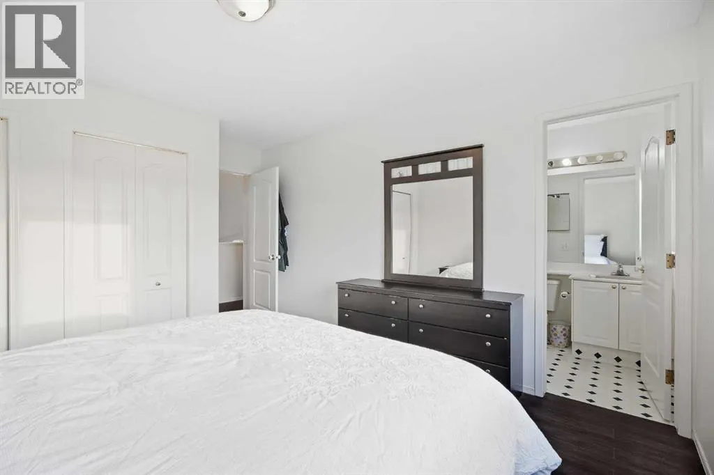 132 San Diego Green NE