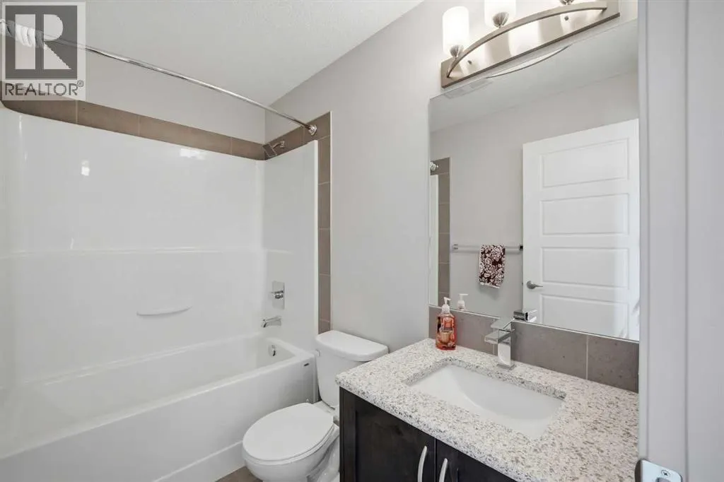 330, 20 Seton Park SE
